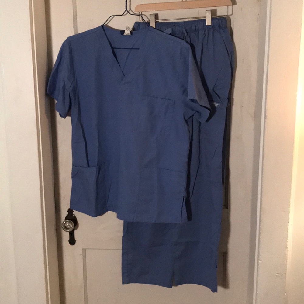 Men’s Scrubs